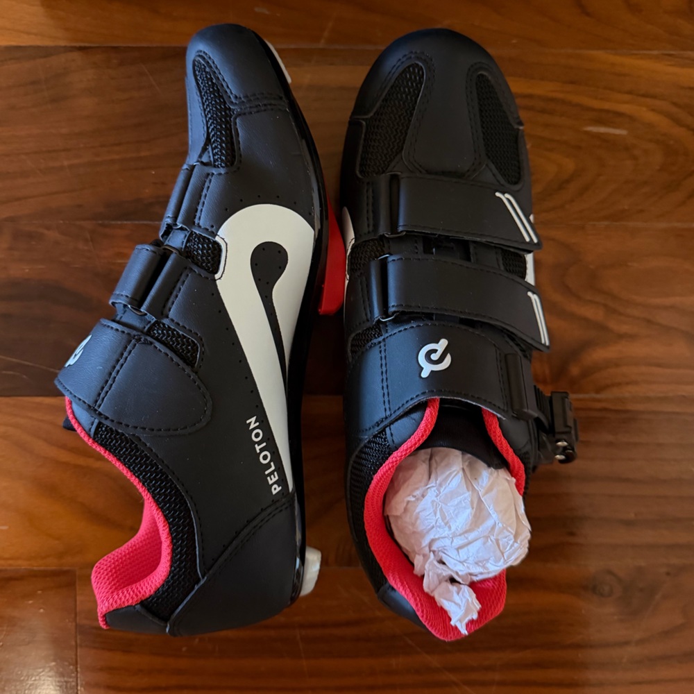 Peloton Women’s EU Size 39 Black Indoor Cycling Shoes Red Lining Delta Cleats - Picture 6 of 7
